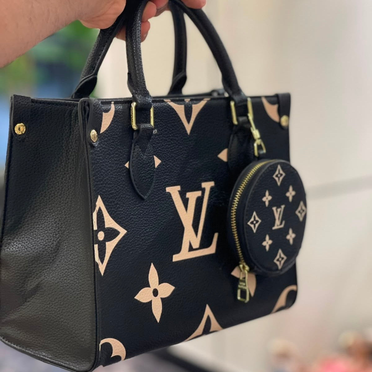 Louis Vuitton On-The-Go (Smal)-Box Packaging