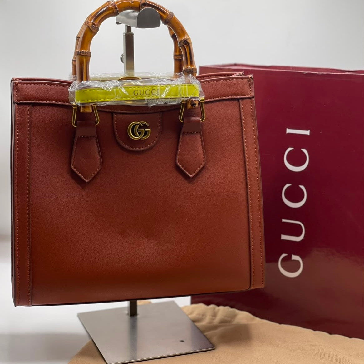 Gucci Diana medium tote bag