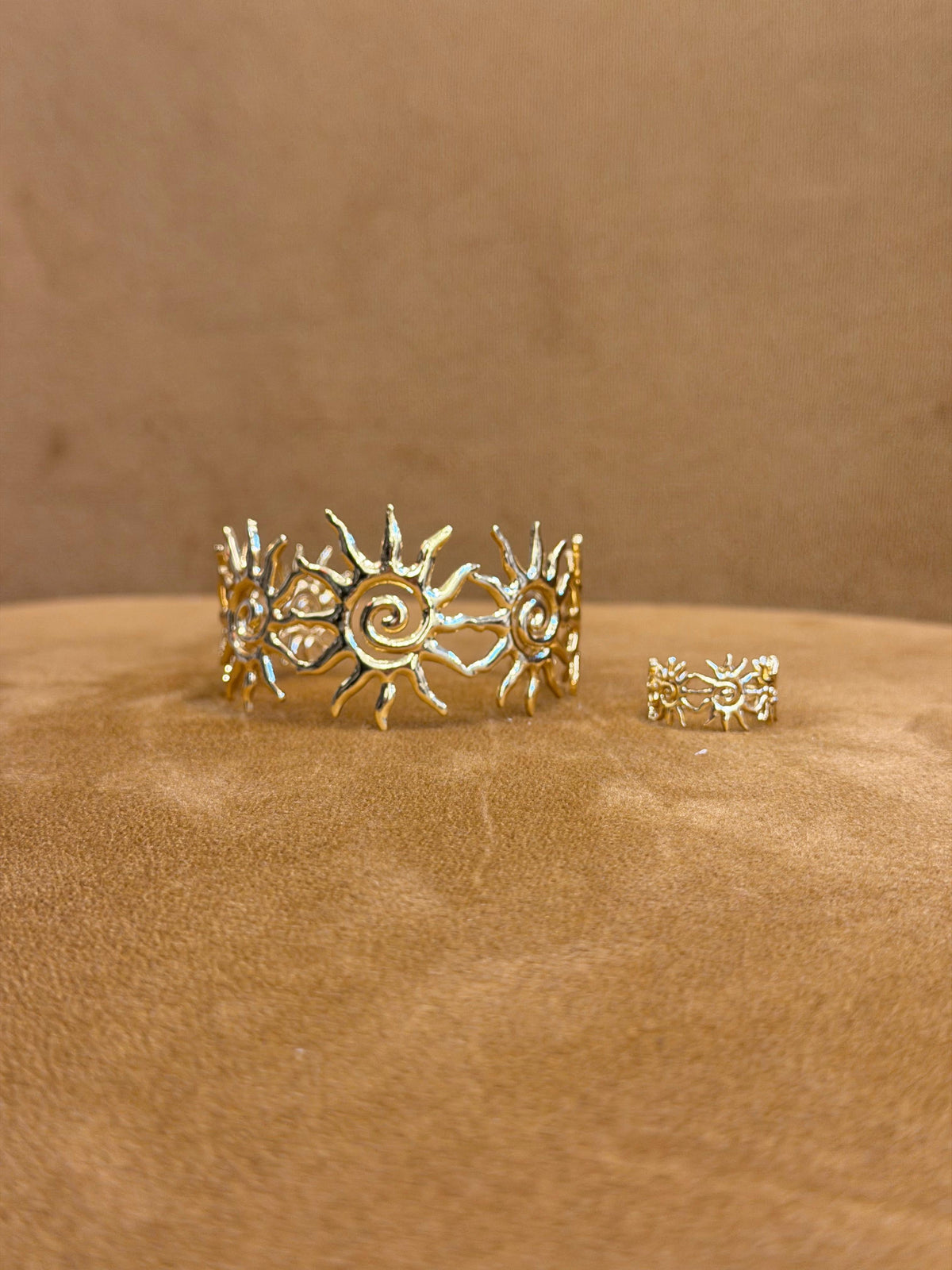 Arm Cuff / Hand Cuff (Adjustable)