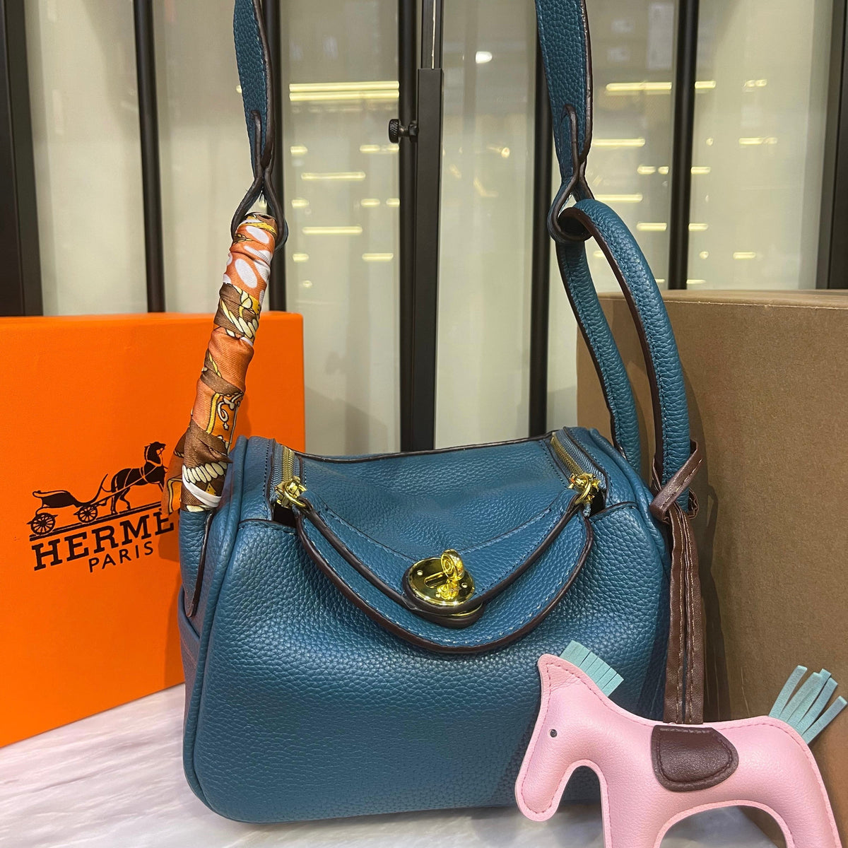HERMÈS Lindy Mini Handbag- Box Packing