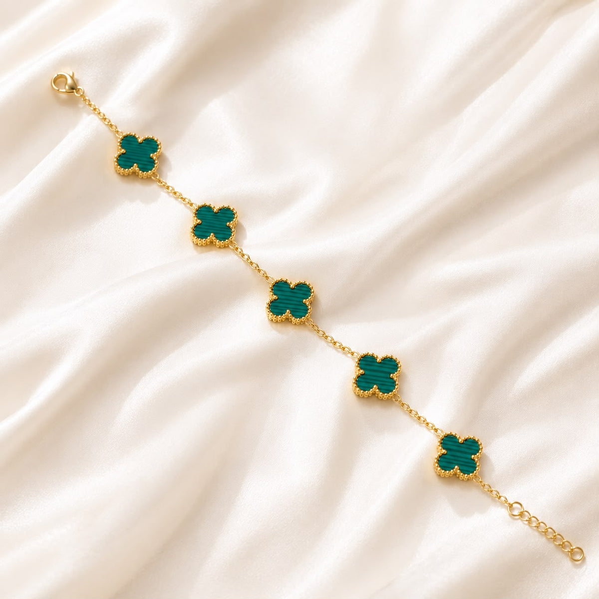 Clover Charm Bracelet (Golden/Sea Green)