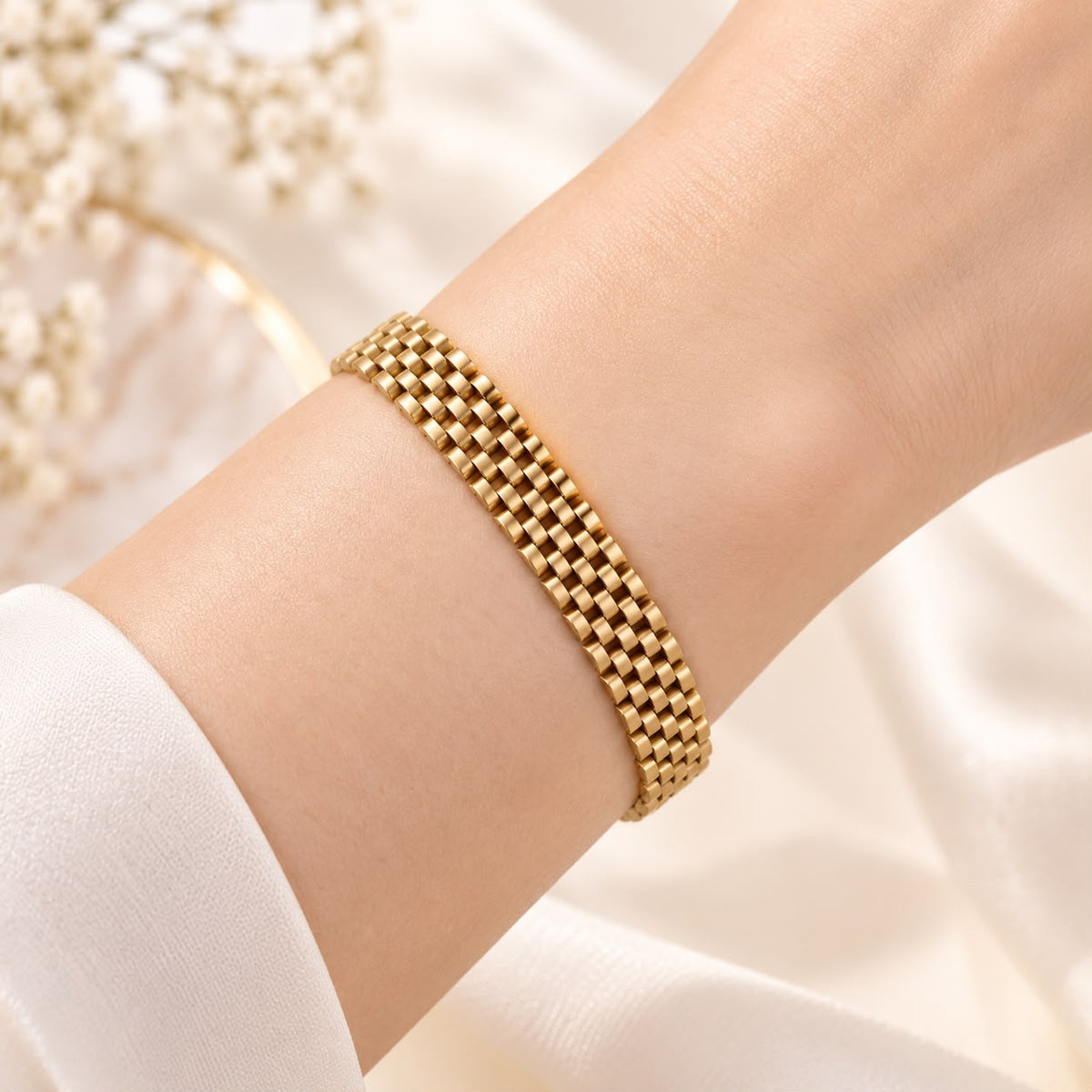 Stainless steel bracelet-29 (Golden)