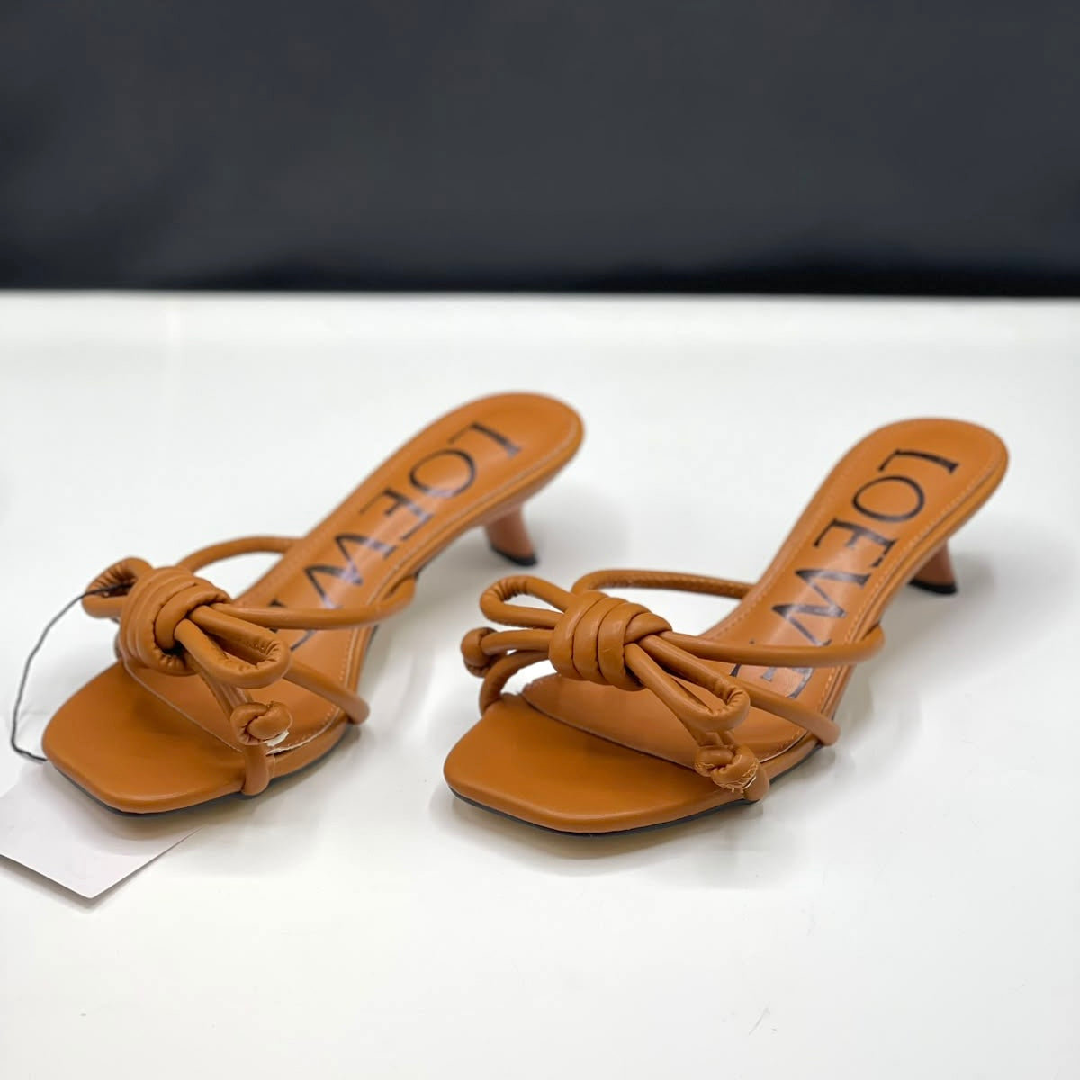 Hermes Flats - Box Packaging