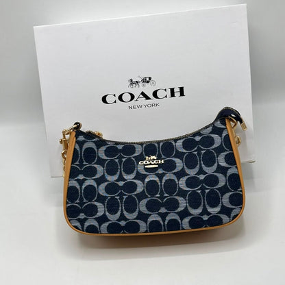 Coach Teri Shoulder Bag in Canvas  (Master)-Box Packing