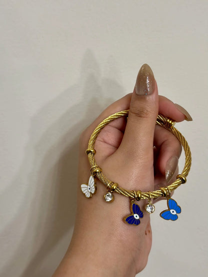 Charms cuff