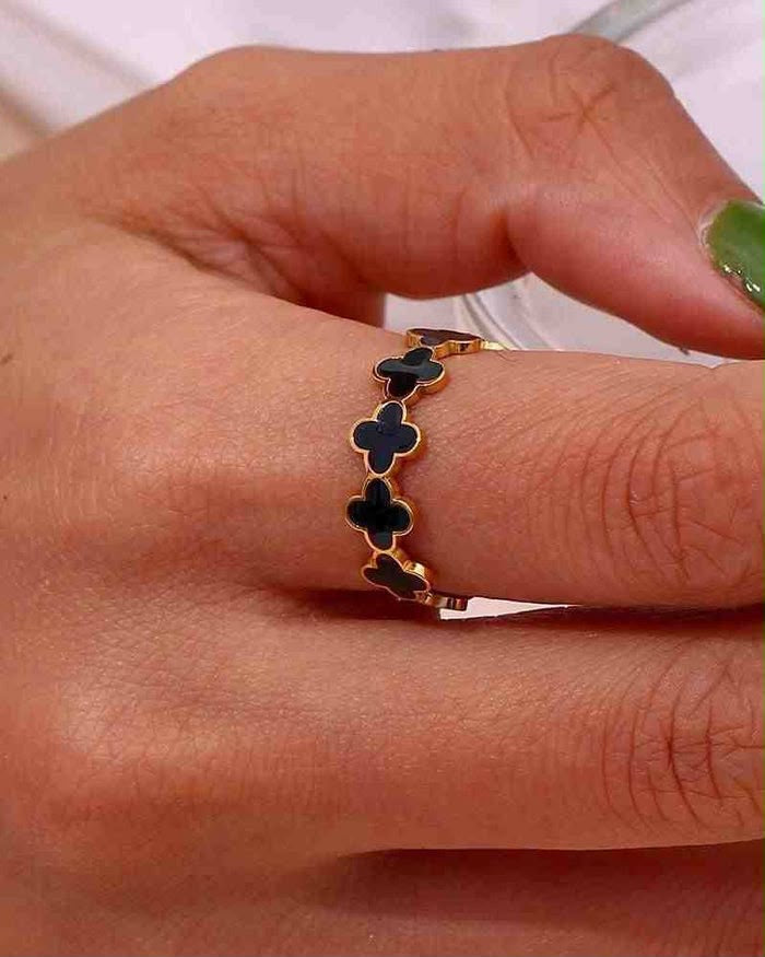 Clover Ring Adjustable