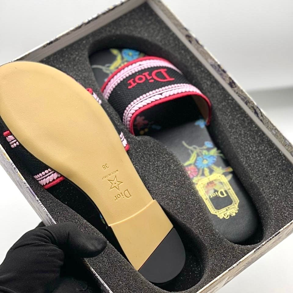 DIOR DWAY SLIDES-Box Packing
