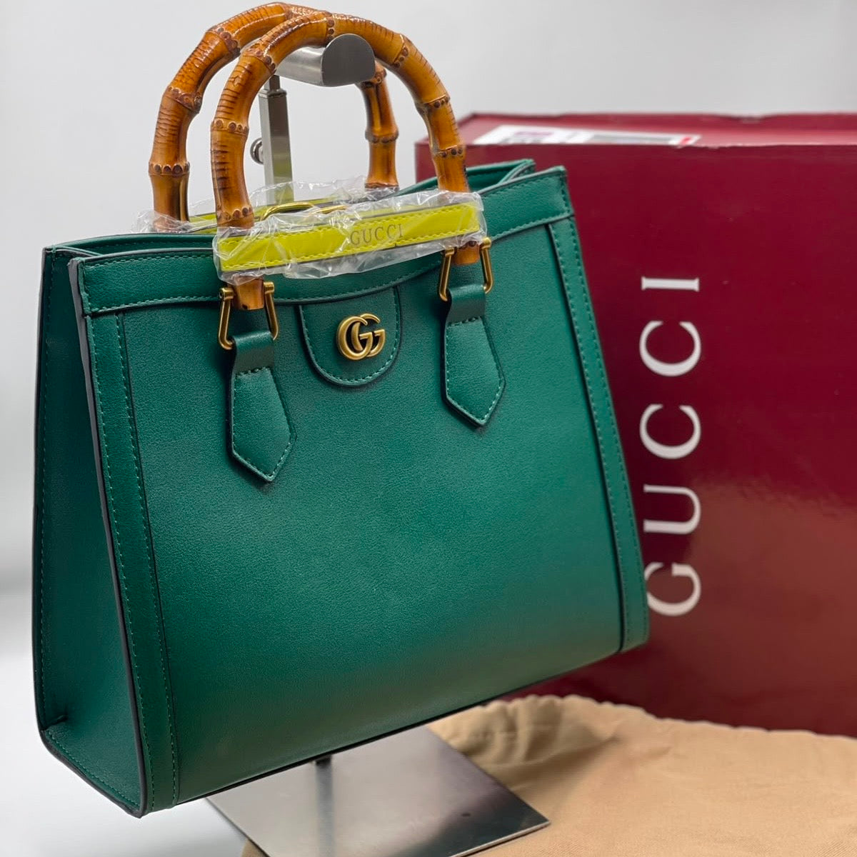 Gucci Diana medium tote bag