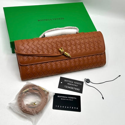 BOTTEGA VENETA Andiamo Clutch-Box Packing