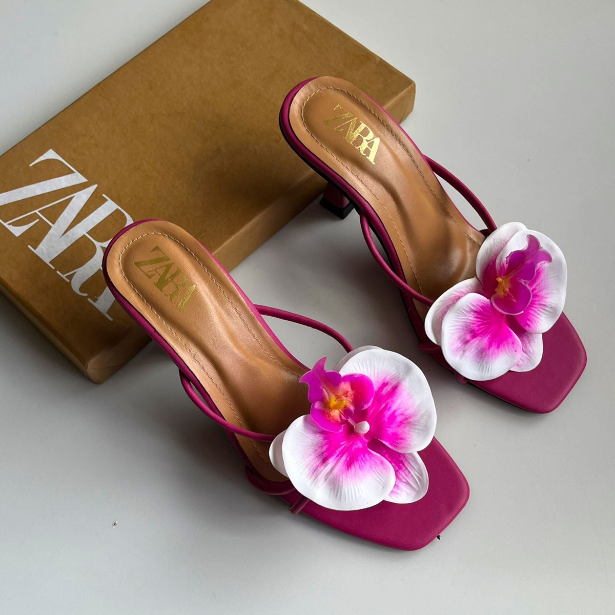 Zara Floral Heels- Box Packaging