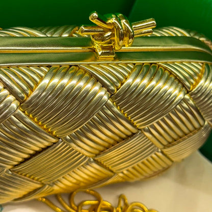 Bottega Venet Clutch-Box Packaging