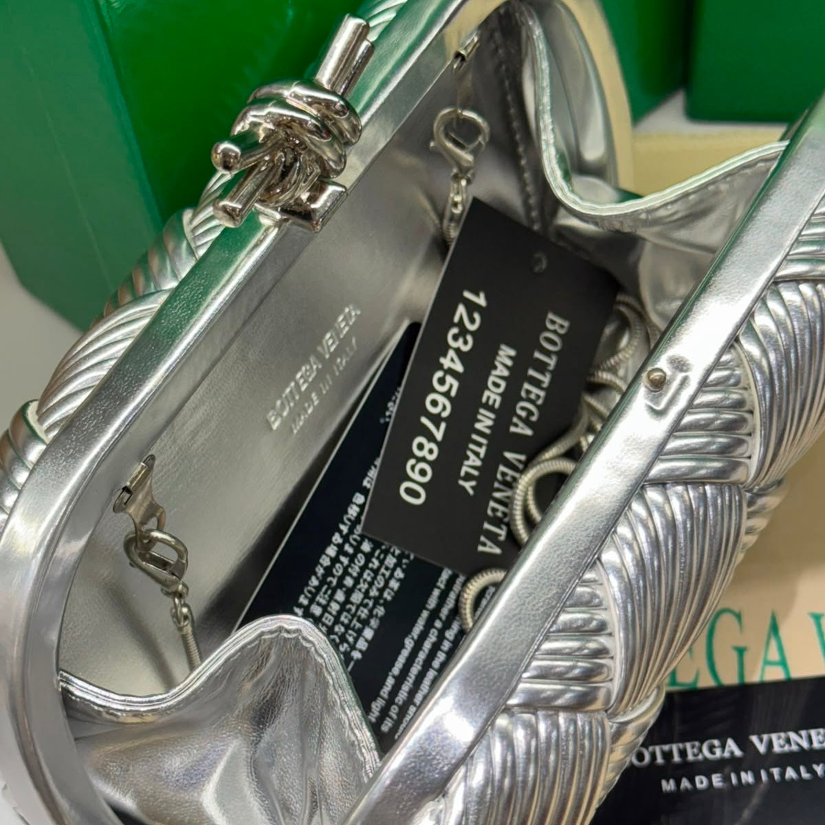 Bottega Venet Clutch-Box Packaging