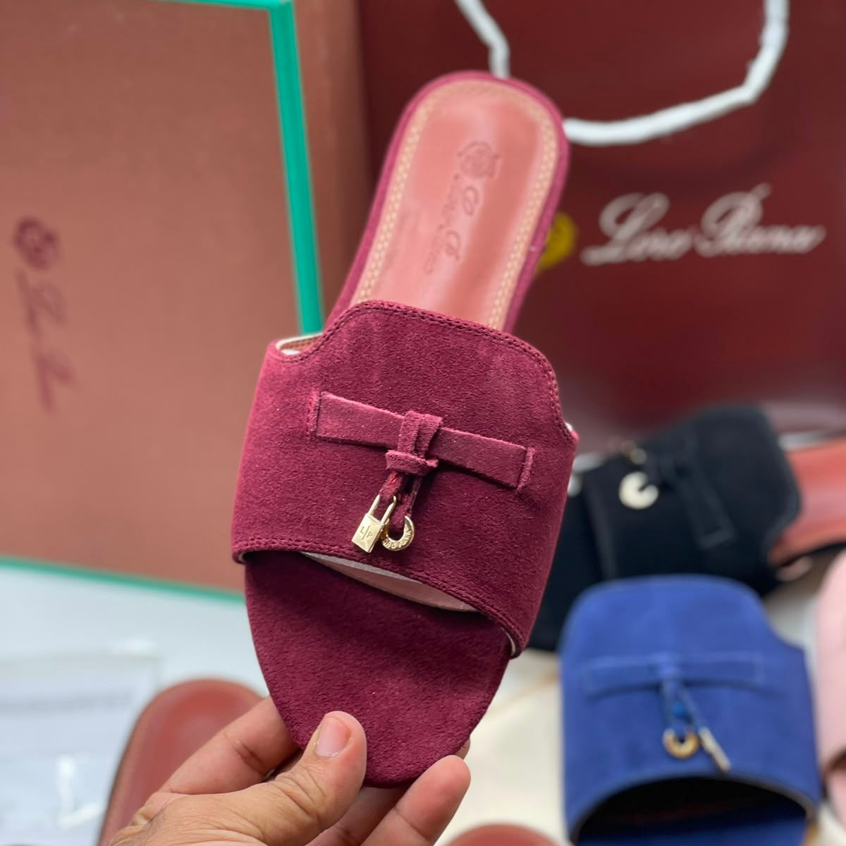 LORO PIANA SUMMER CHARMS - Box Packing