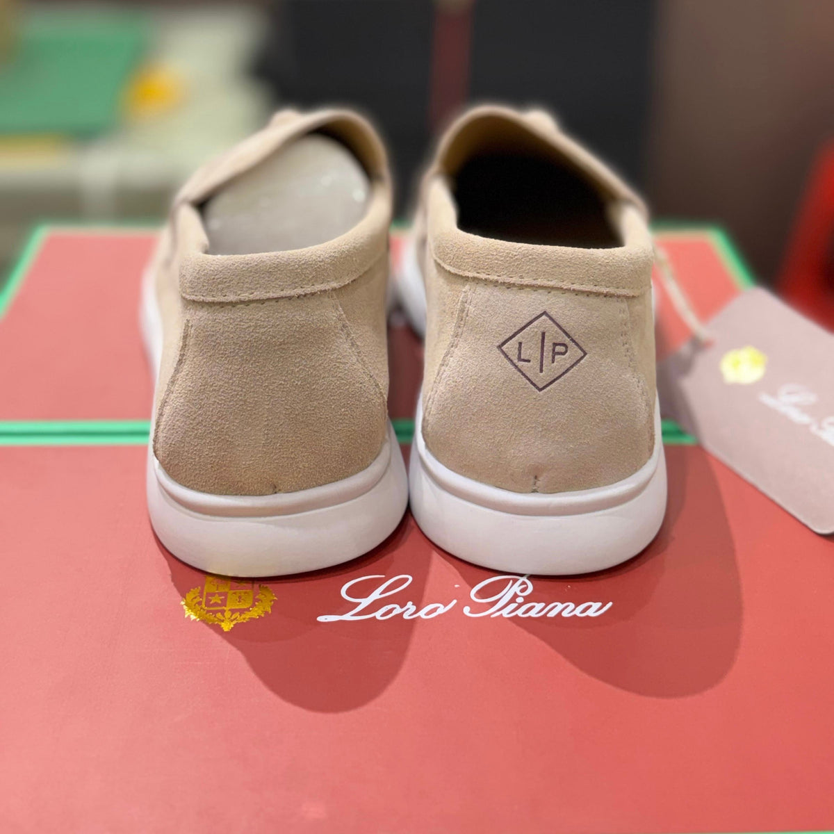 Summer Charms Walk Loafer-Box Packing