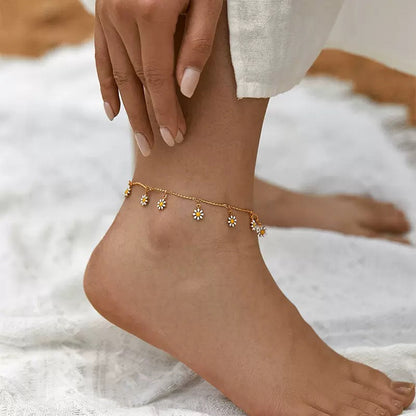 Gold-Plated Daisy Charm Anklet