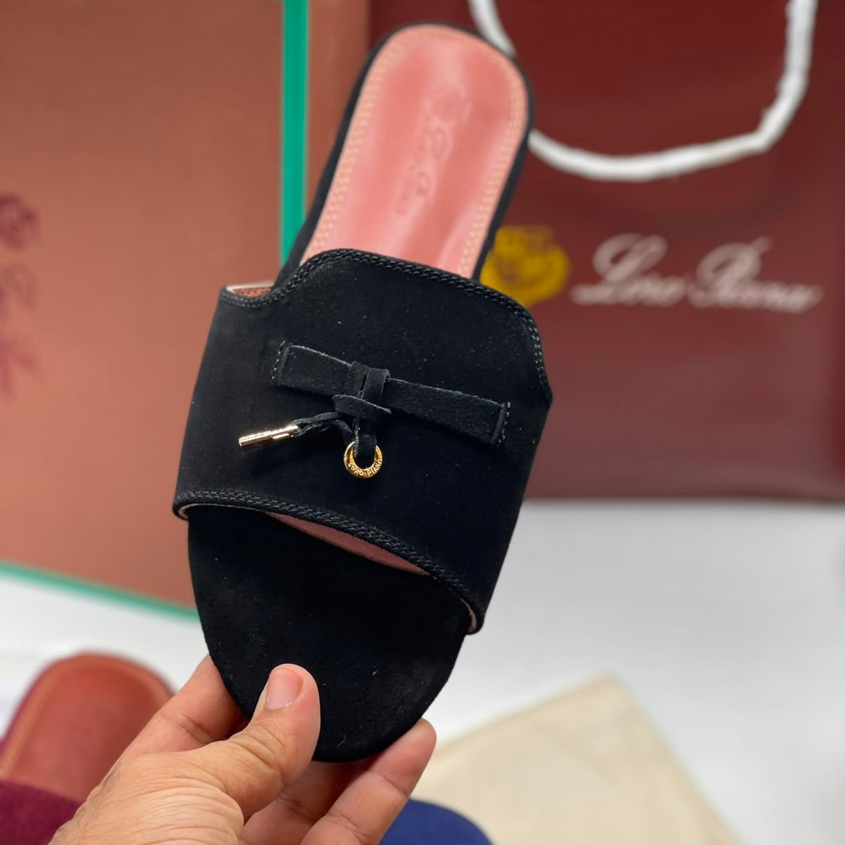 LORO PIANA SUMMER CHARMS - Box Packing