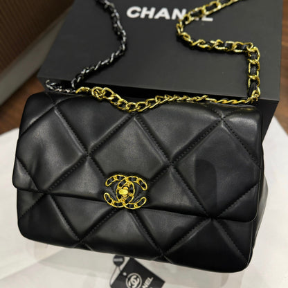 CHANEL 19 Flap Bag-Box Packaging