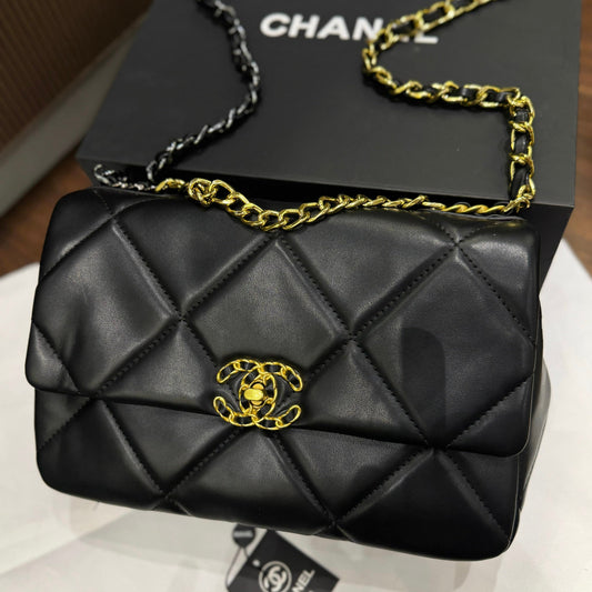 CHANEL 19 Flap Bag-Box Packaging