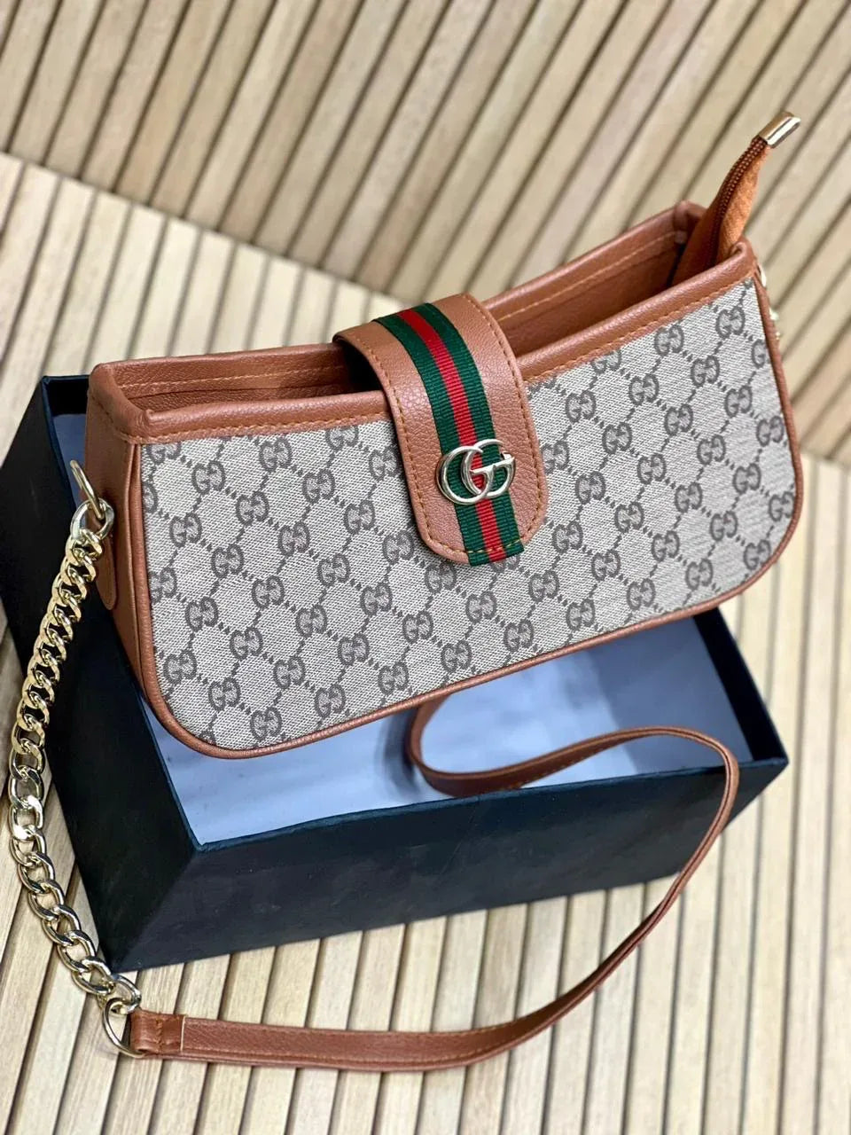 G crossbody