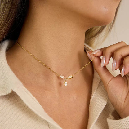 Lumi�re Trio Crystal Necklace