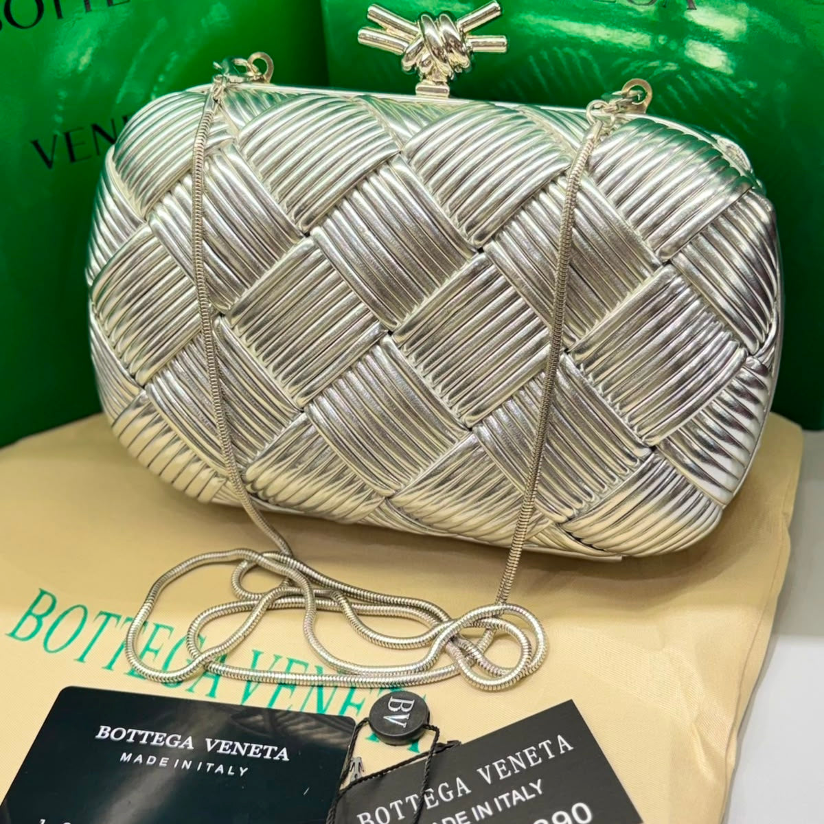 Bottega Venet Clutch-Box Packaging
