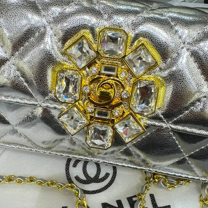 CHANEL Cutch Bag-Magnetic Box