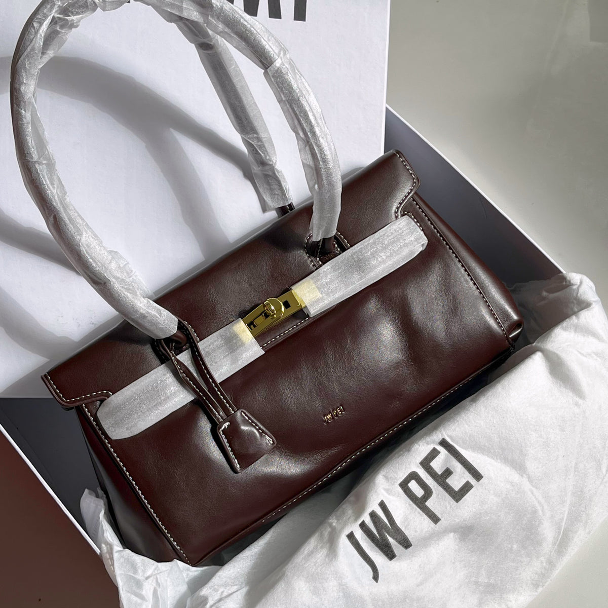 JW PEI Yara Shoulder Bag(Master)-Box Packing
