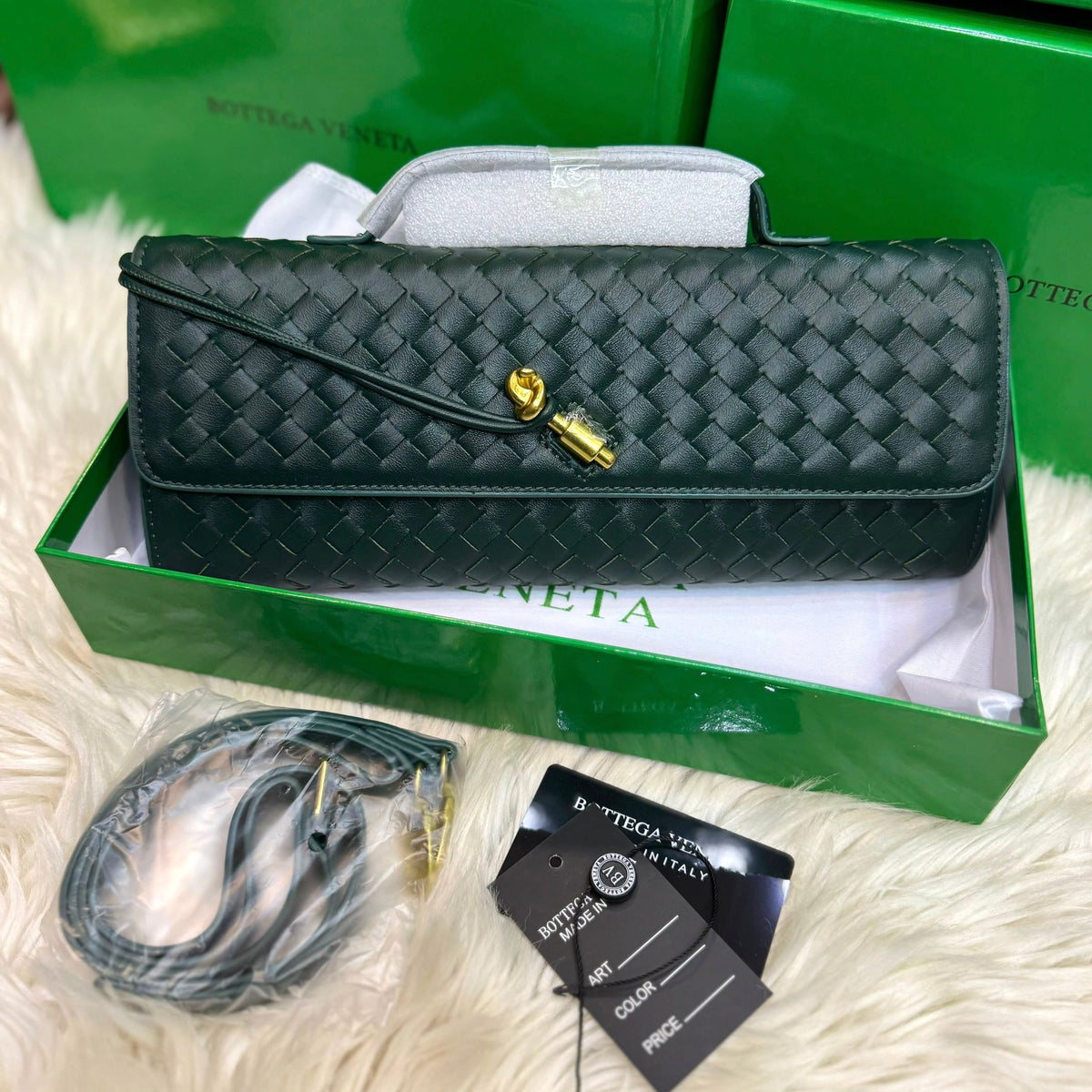 BOTTEGA VENETA Andiamo Clutch-Box Packing
