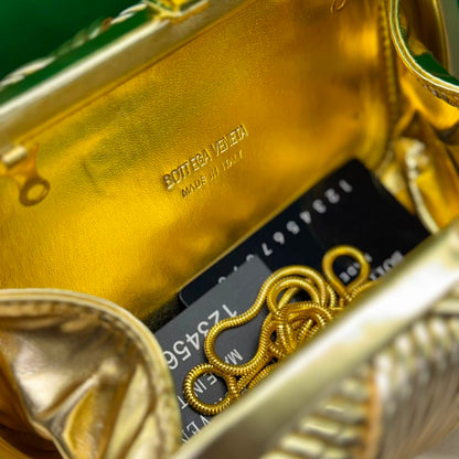 Bottega Venet Clutch-Box Packaging