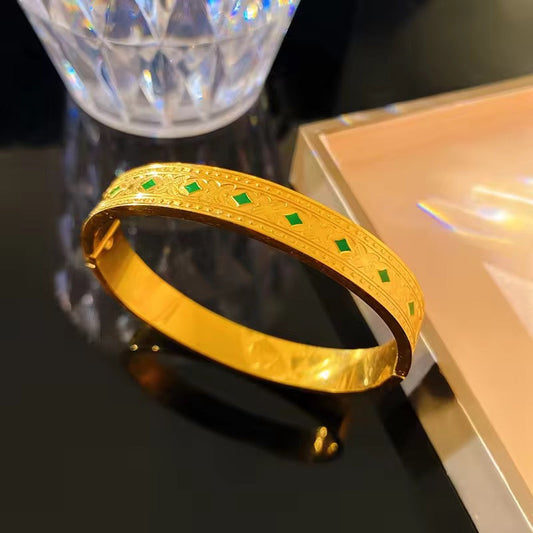 Vintage Engraved Clover Green Enamel Bangle