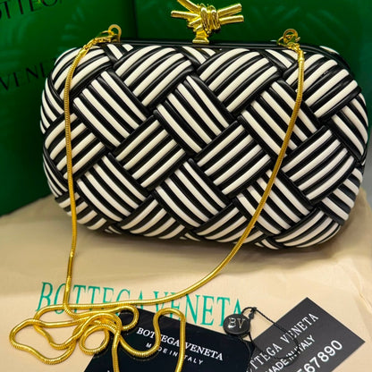 Bottega Venet Clutch-Box Packaging