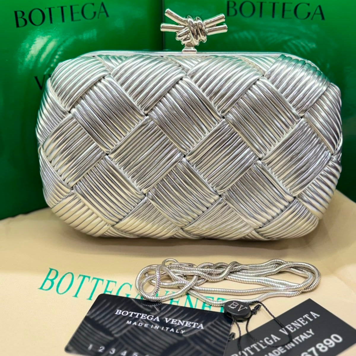 Bottega Venet Clutch-Box Packaging