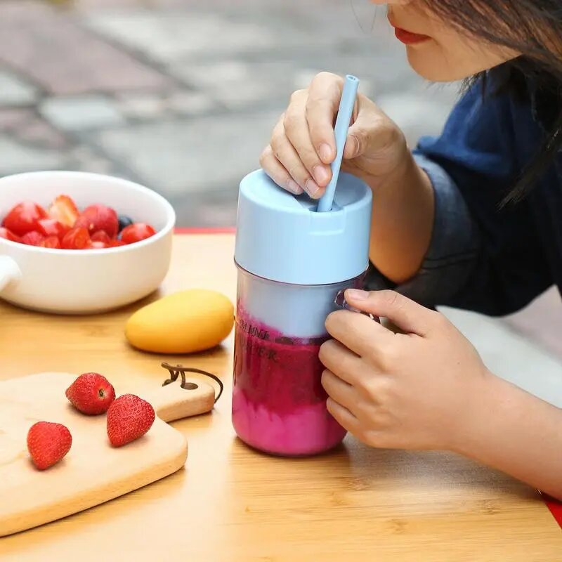 Mug Shaped Portable blender With Straw