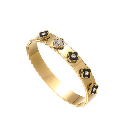 Vintage Multi-Clover Hinged Bangle
