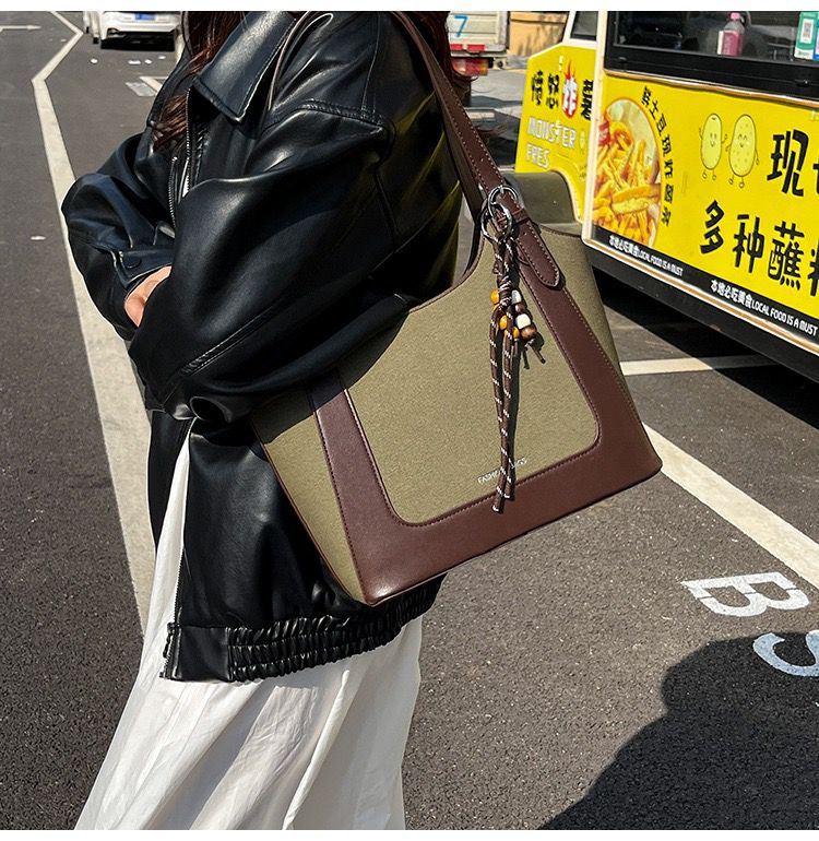 Seoul Space Tote