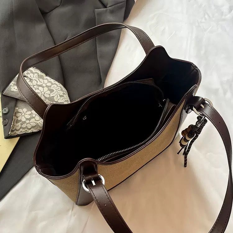 Seoul Space Tote
