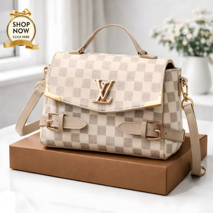 Wee handbag