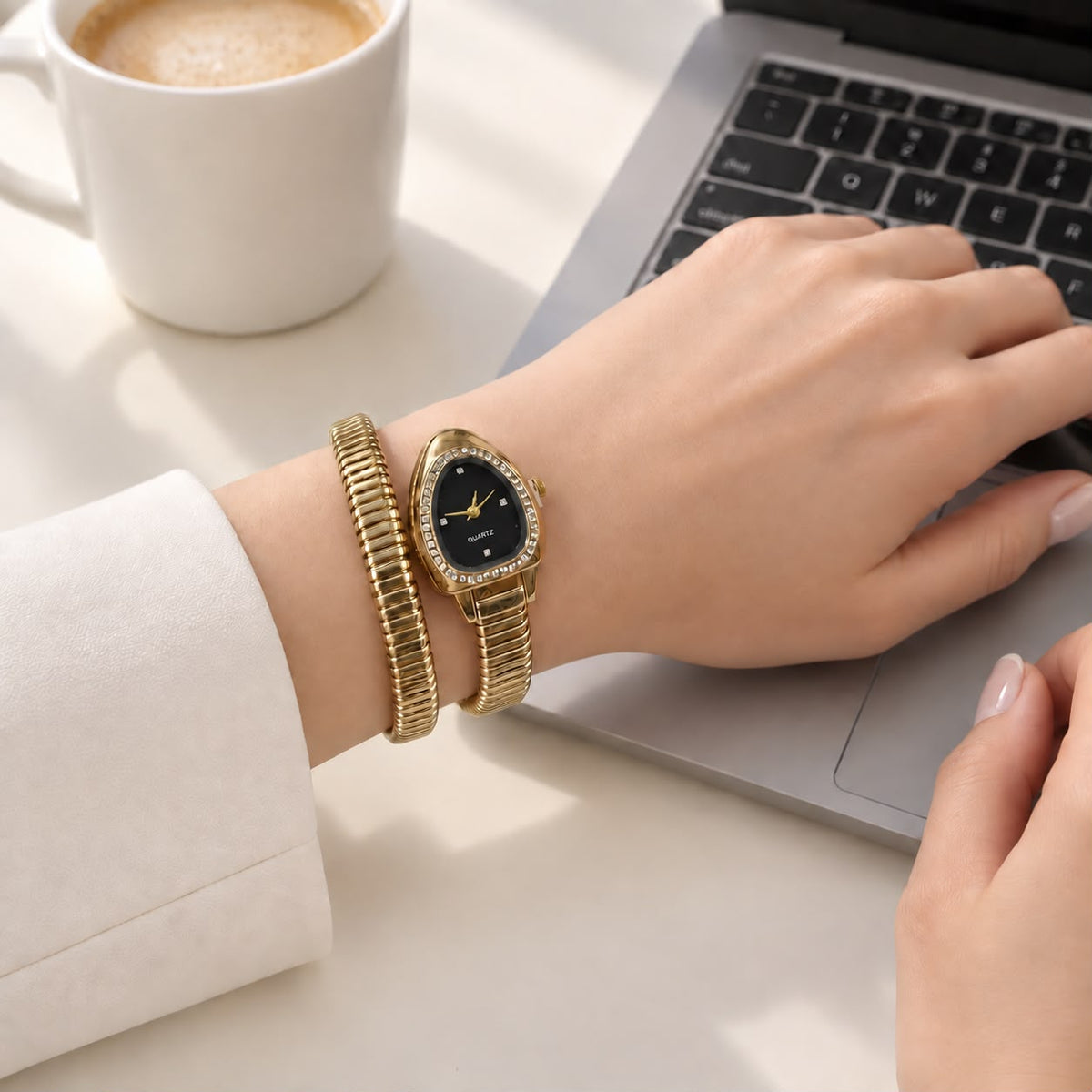 Snake Wrap Watch-02 (Black)