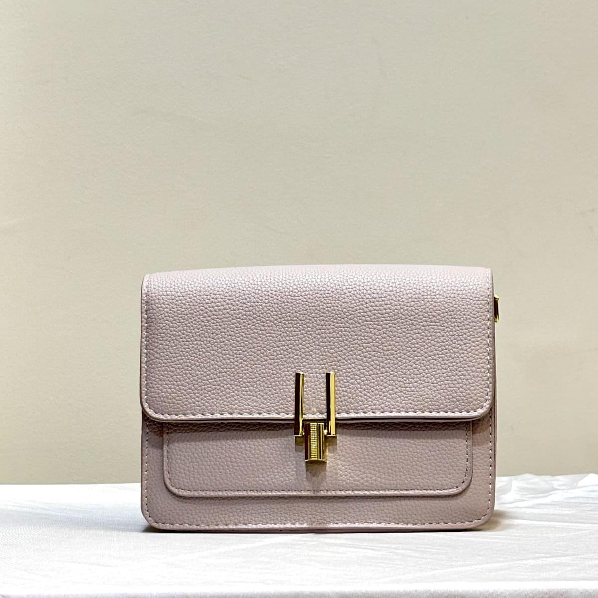Zeph Crossbody
