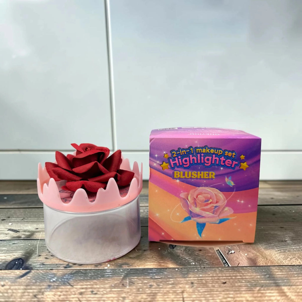 Flower Shape 2 in 1 Highlighter & Blusher - The Effect Online