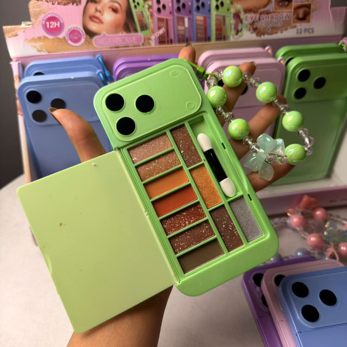IPhone 17 Pro Max Style Eyeshadow Palette With Hand Band
