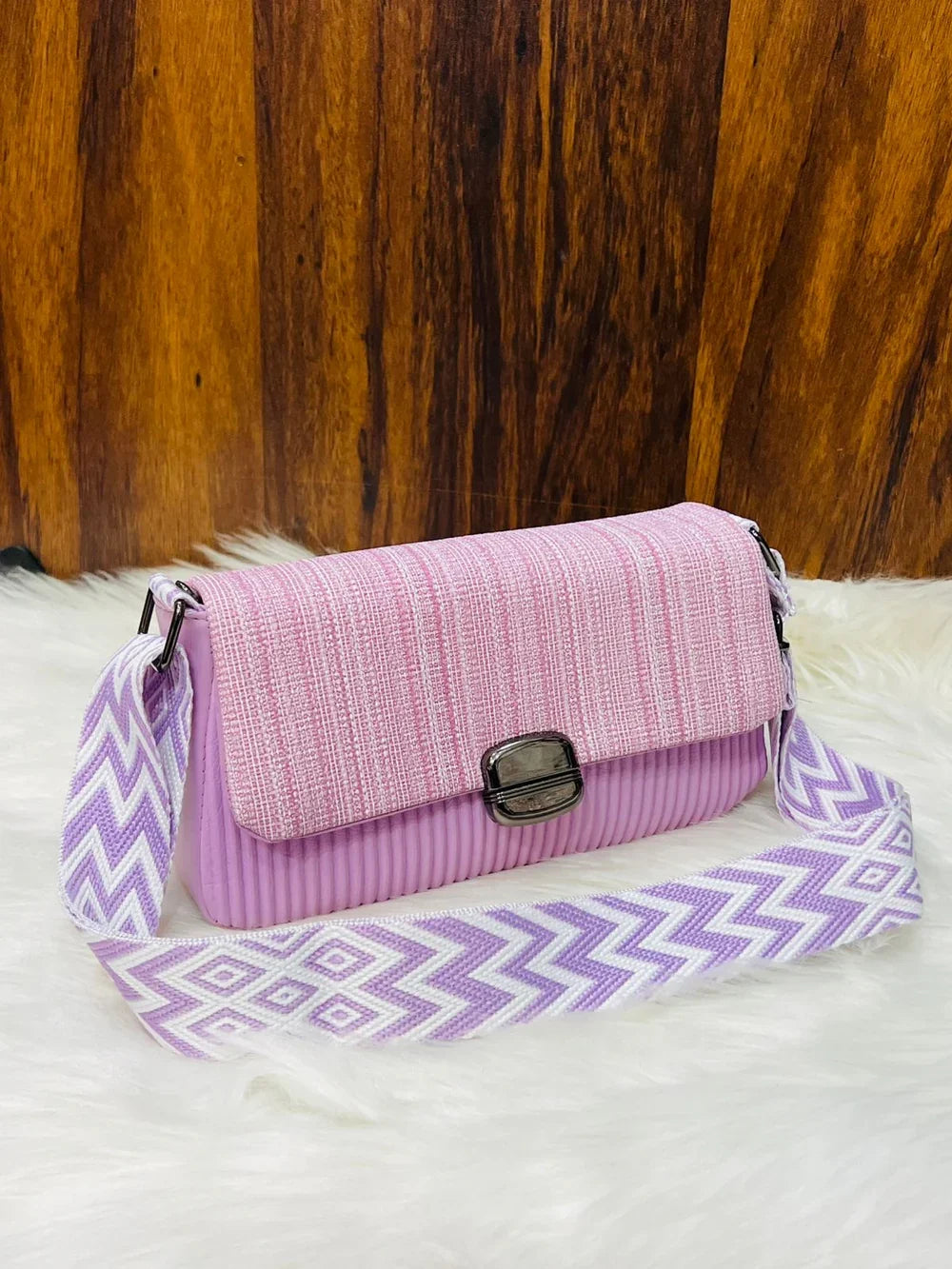 Fleen Crossbody