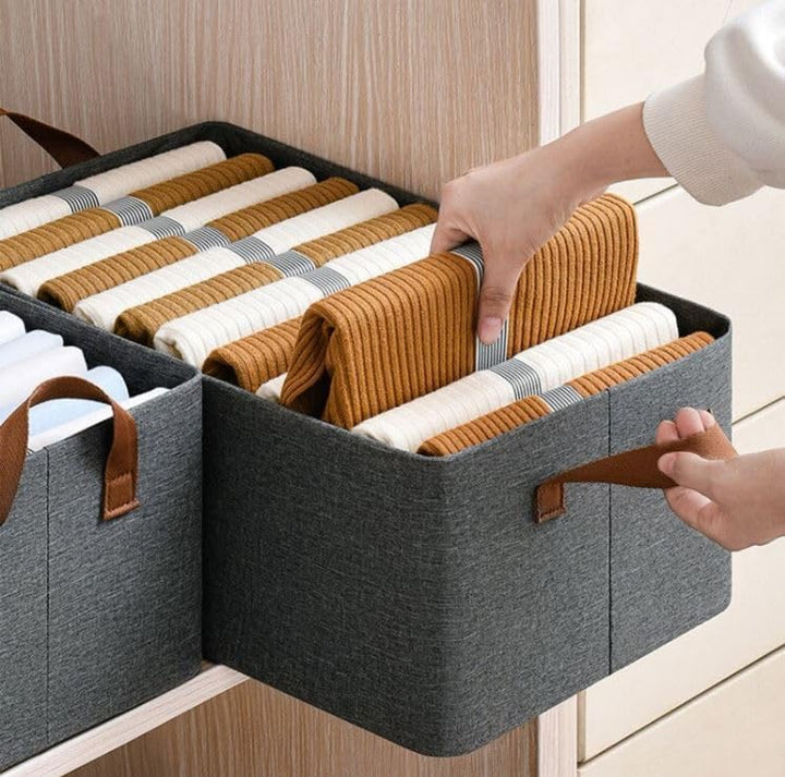 Clothes Storage Organiser with Metal Rods