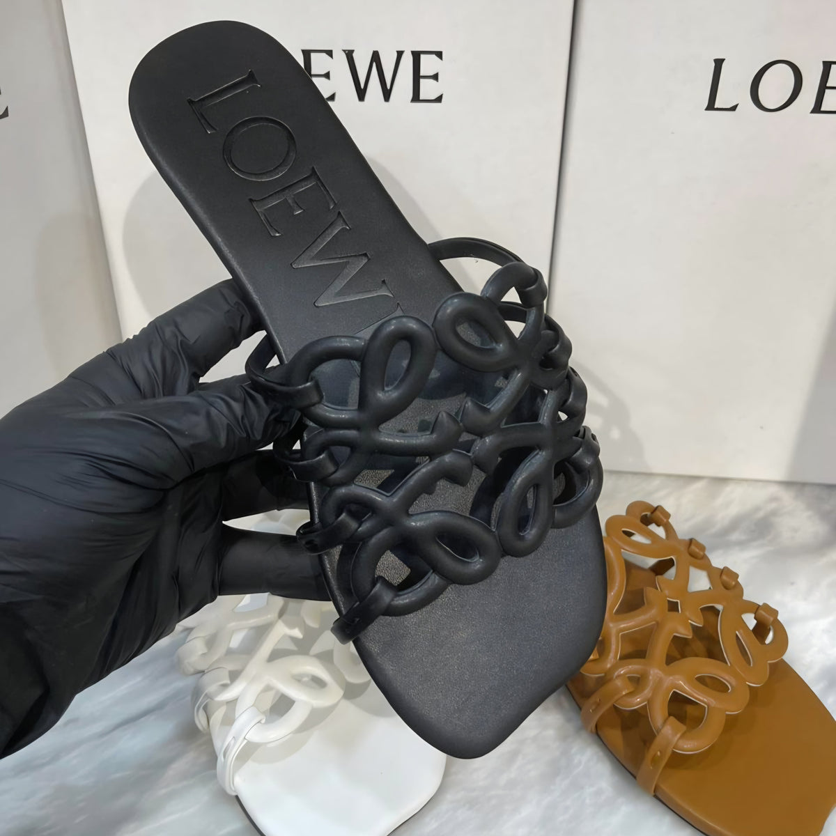 LOEWE Flat Slippers (Master)-Box Packing